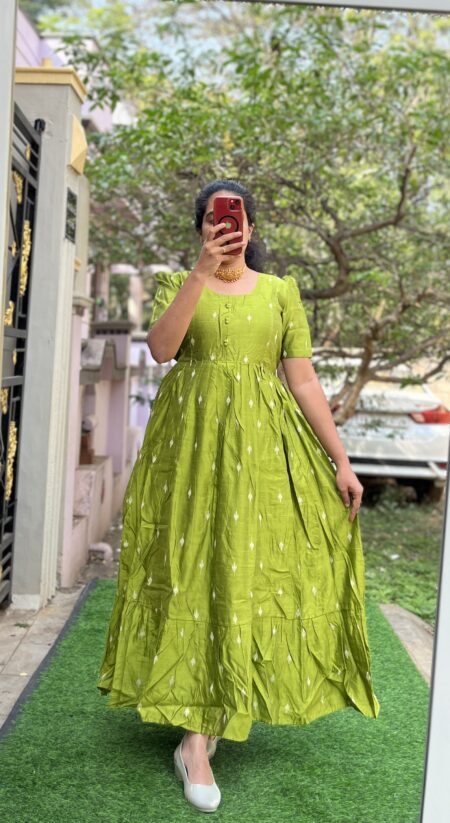 Maternity/Feeding kurti - Slub Silk Green Arrow