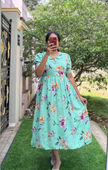 Georgette Maternity/Feeding kurti - PeterPan Red lurex